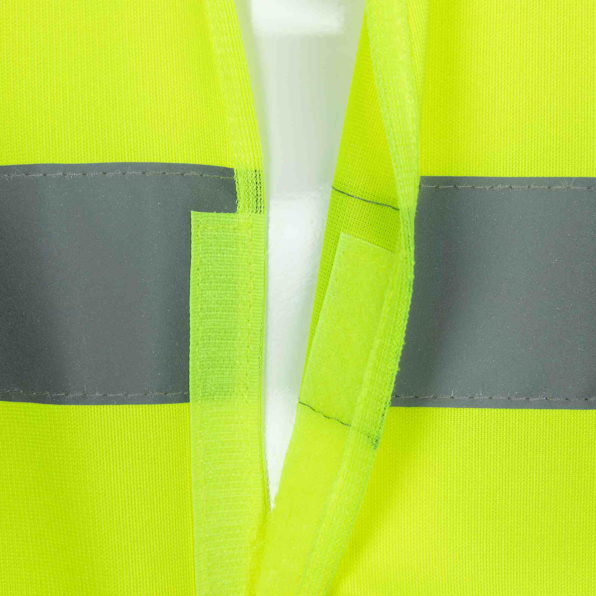 Breathable Reflective Vest – Weather-Resistant Protection for Traffic Marshals