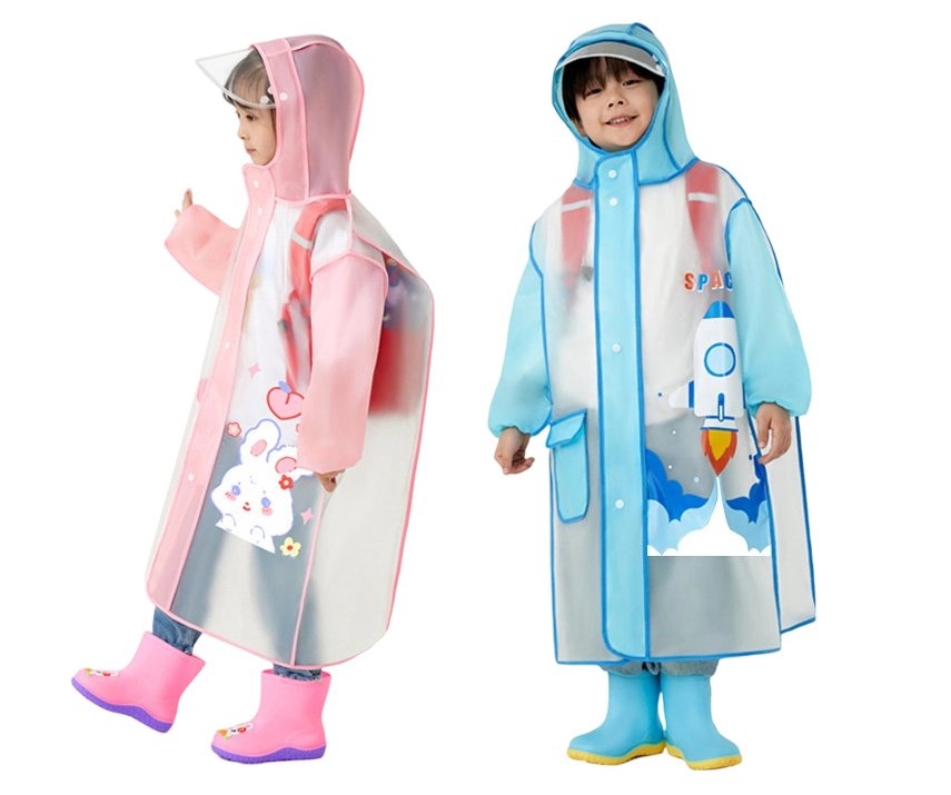 Kids’ raincoat with double brim