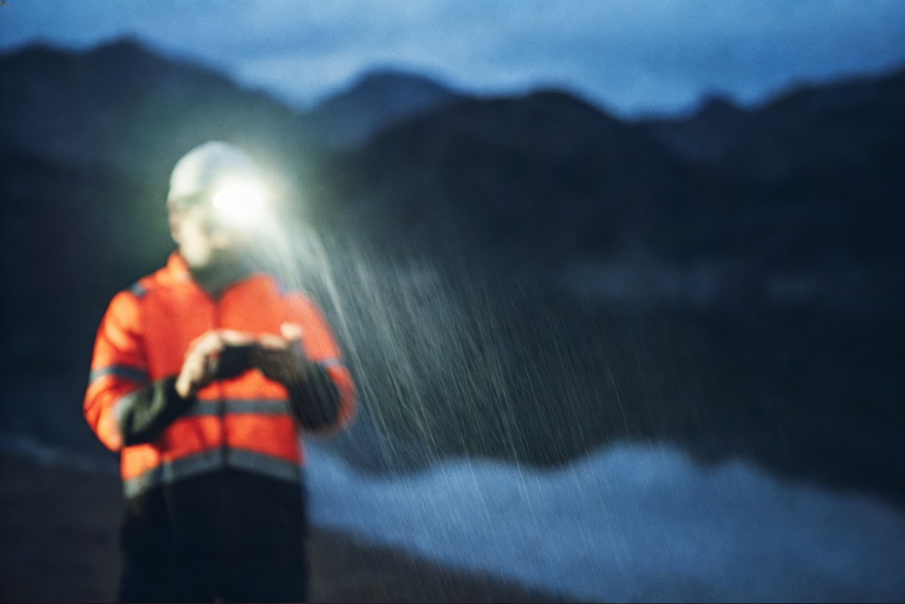 Why Anti-Static and Waterproof Workwear is Vital for Industrial Safety Why Anti-Static and Waterproof Workwear is Vital for Industrial Safety